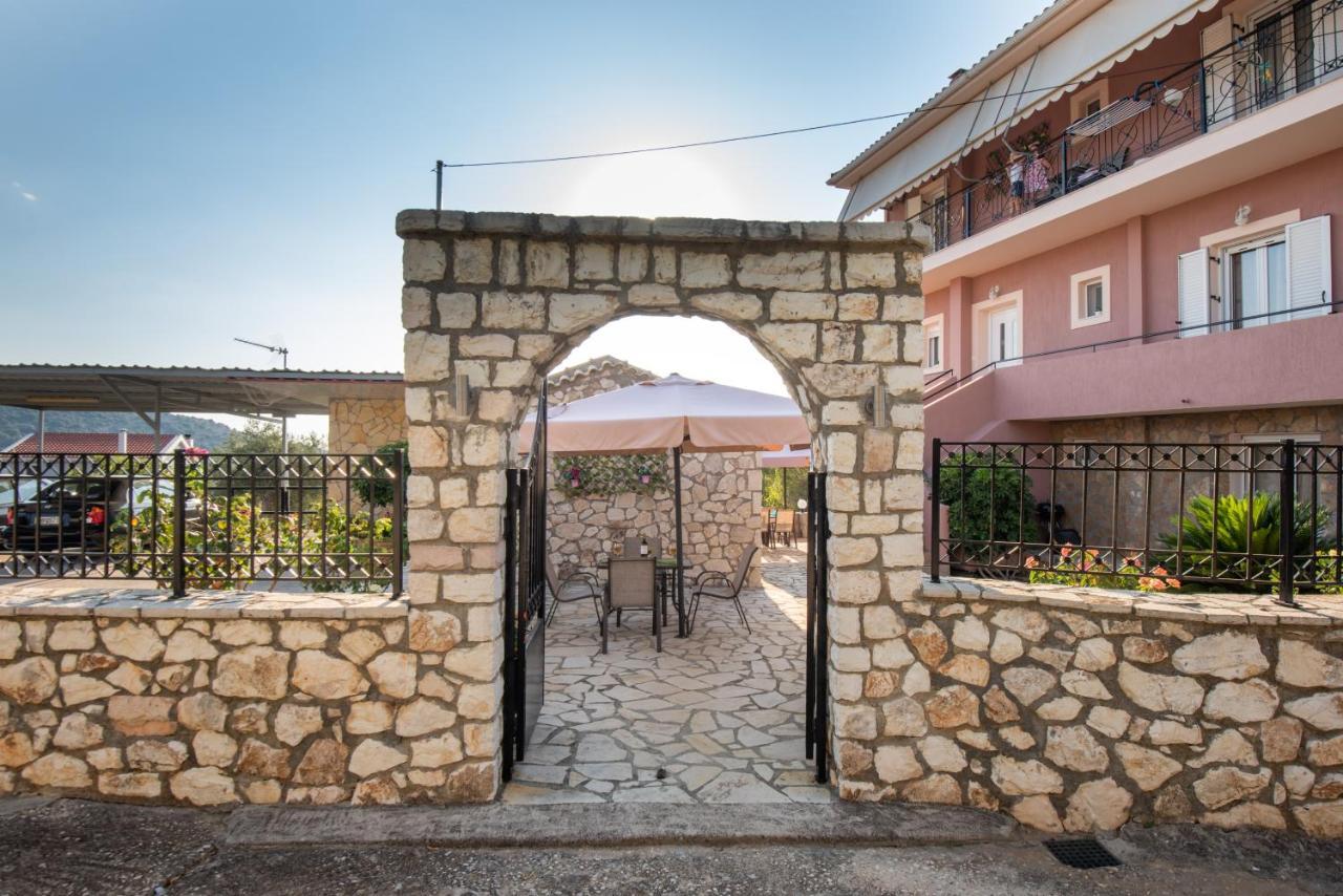 Sofia'S Apartments Razáta Zewnętrze zdjęcie