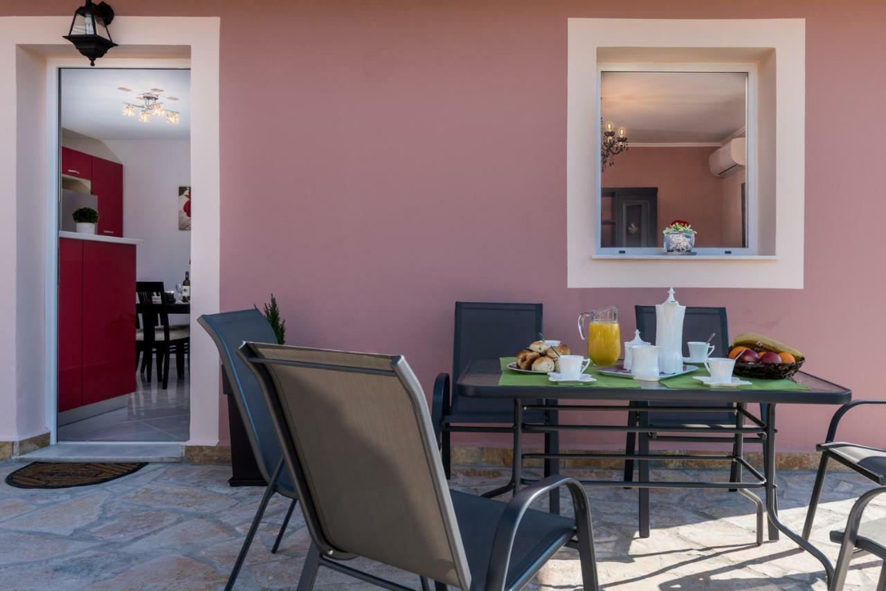 Sofia'S Apartments Razáta Zewnętrze zdjęcie
